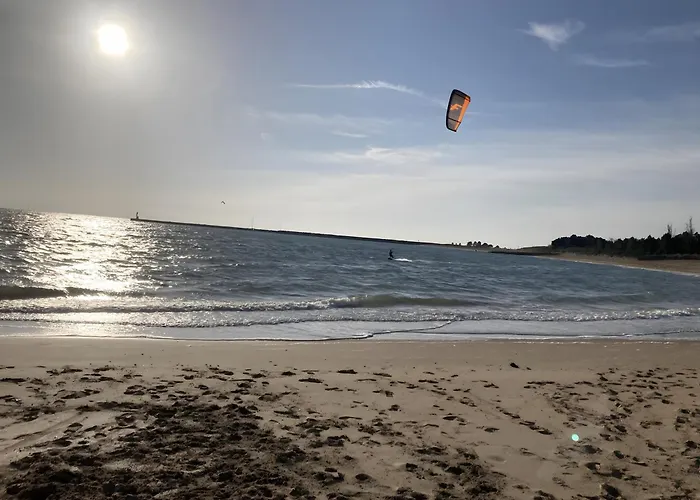 Petit Havre De Paix En Bord De *