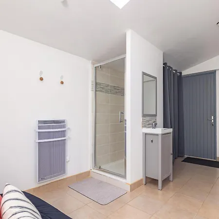 Petit Havre De Paix En Bord De Holiday home