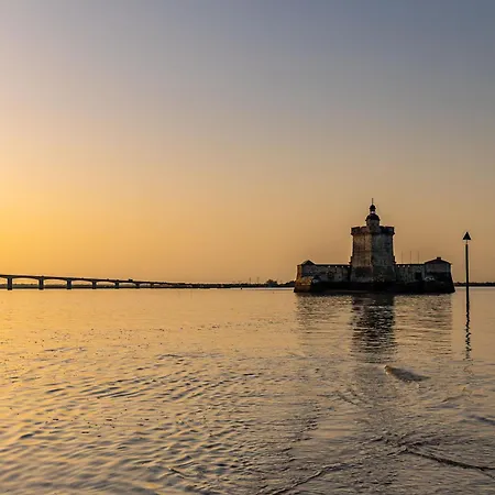Petit Havre De Paix En Bord De Saint-Georges-d'Oleron