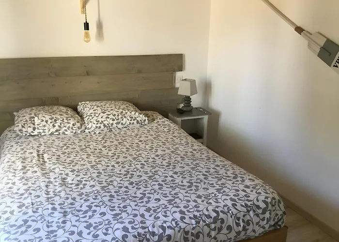 Petit Havre De Paix En Bord De Holiday home Saint-Georges-d'Oleron